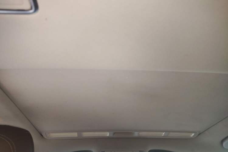 Used Mercedes-Benz E-Class 2016 E 200 L Headliner