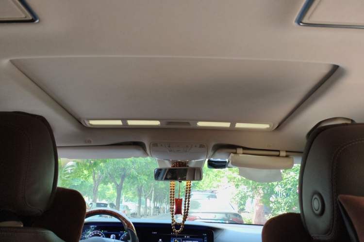 Used Mercedes-Benz E-Class 2016 E 200 L Headliner