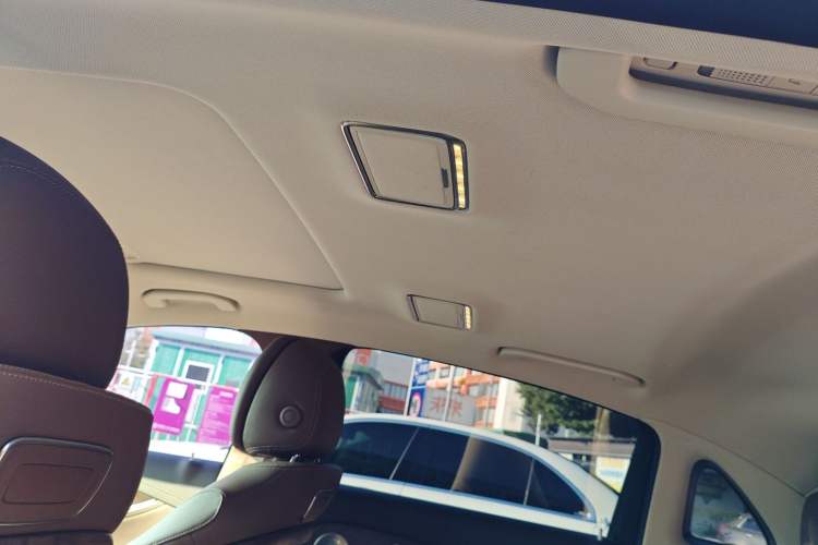 Used Mercedes-Benz E-Class 2016 E 200 L Headliner