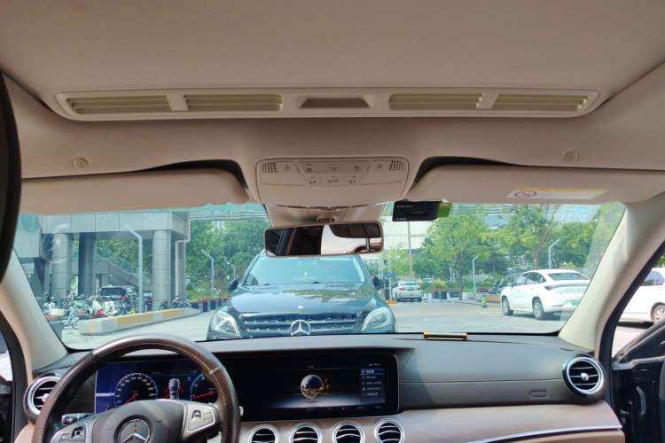Used Mercedes-Benz E-Class 2016 E 300 L Stylish Model Headliner