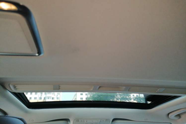 Used Mercedes-Benz E-Class 2016 E 300 L Stylish Model Headliner