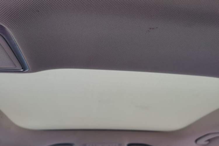 Used Mercedes-Benz E-Class 2016 E 200 L Headliner