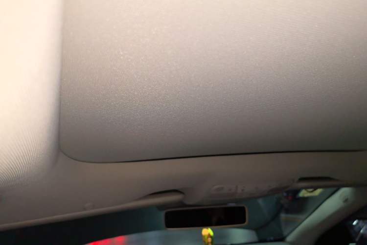 Used Mercedes-Benz E-Class 2016 E 200 L Headliner