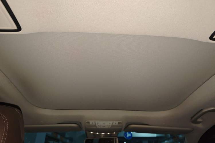 Used Mercedes-Benz E-Class 2016 E 200 L Sport Edition Headliner