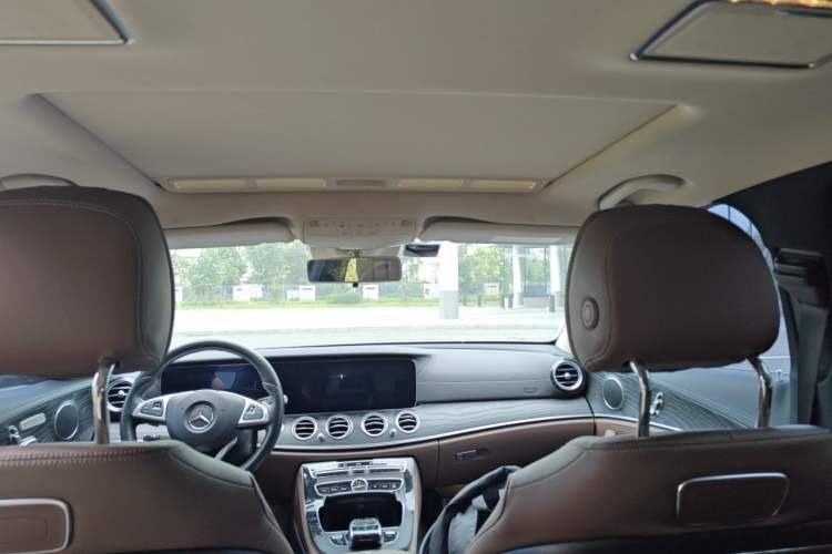 Used Mercedes-Benz E-Class 2016 E 200 L Sport Edition Headliner