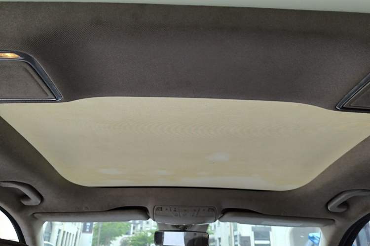 Used Mercedes-Benz E-Class 2016 E 200 L Headliner