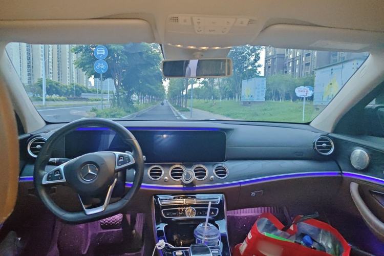 Used Mercedes-Benz E-Class 2016 E 200 L Sport Edition Headliner