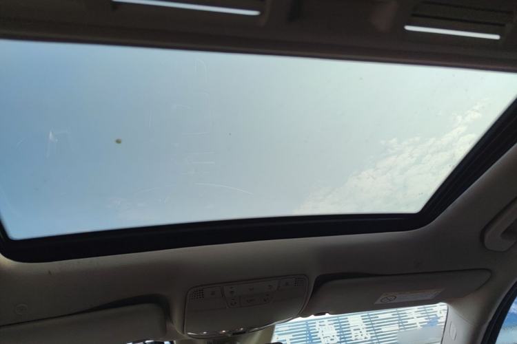 Used Mercedes-Benz E-Class 2016 E 200 L Headliner
