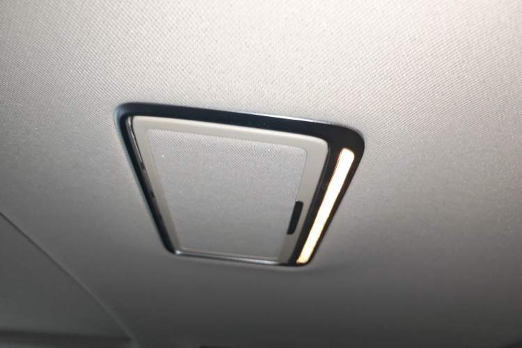 Used Mercedes-Benz E-Class 2016 E 200 L Sport Edition Headliner