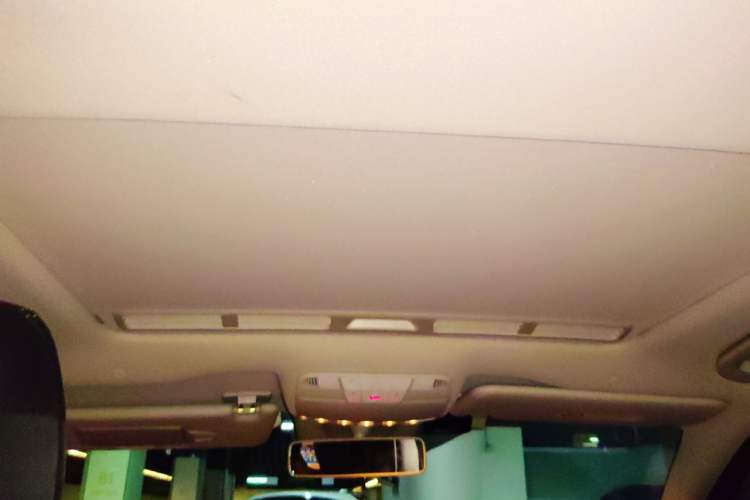 Used Mercedes-Benz E-Class 2016 E 200 L Sport Edition Headliner