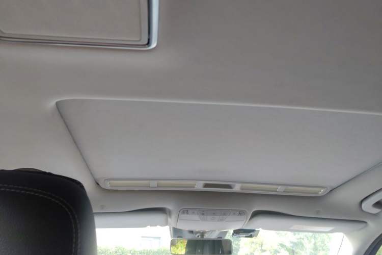 Used Mercedes-Benz E-Class 2016 E 200 L Headliner