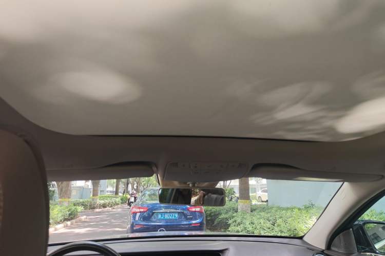 Used Mercedes-Benz E-Class 2016 E 200 L Headliner