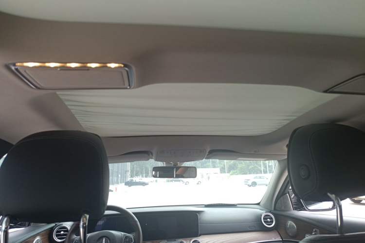 Used Mercedes-Benz E-Class 2016 E 200 L Headliner