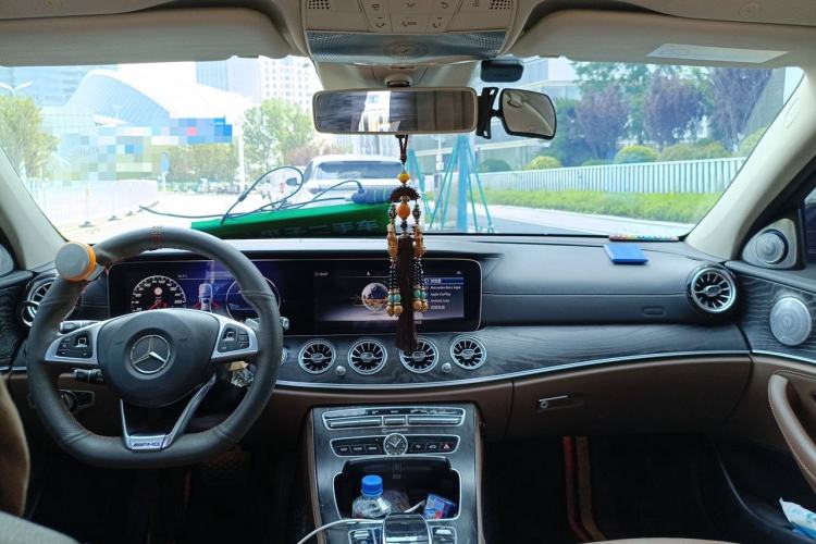 Used Mercedes-Benz E-Class 2016 E 200 L Sport Edition Headliner