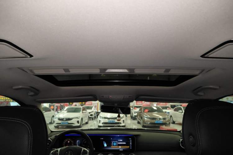 Used Mercedes-Benz E-Class 2016 E 200 L Sport Edition Headliner