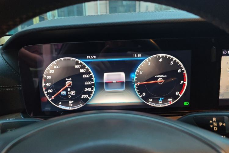Used Mercedes-Benz E-Class 2016 E 200 L Instrument Cluster