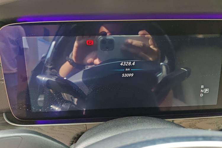 Used Mercedes-Benz E-Class 2016 E 300 L Sporty and Stylish Model Instrument Cluster