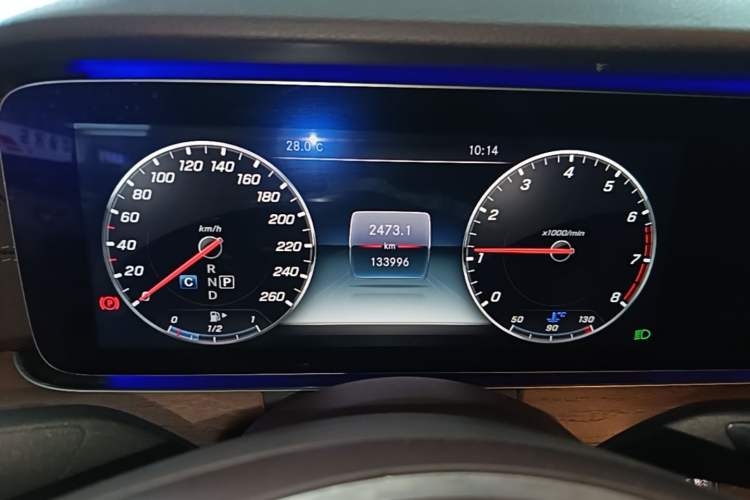 Used Mercedes-Benz E-Class 2016 E 200 L Instrument Cluster