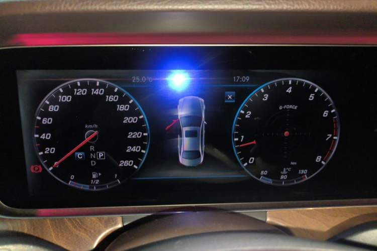 Used Mercedes-Benz E-Class 2016 E 200 L Instrument Cluster
