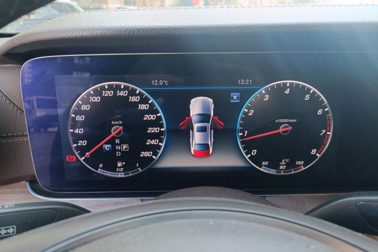 Used Mercedes-Benz E-Class 2016 E 200 L Instrument Cluster
