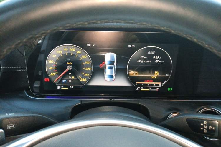 Used Mercedes-Benz E-Class 2016 E 300 L Stylish Model Instrument Cluster