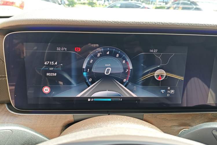Used Mercedes-Benz E-Class 2016 E 300 L Stylish Model Instrument Cluster
