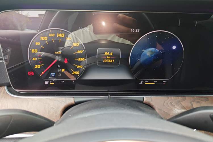 Used Mercedes-Benz E-Class 2016 E 300 L Stylish Model Instrument Cluster