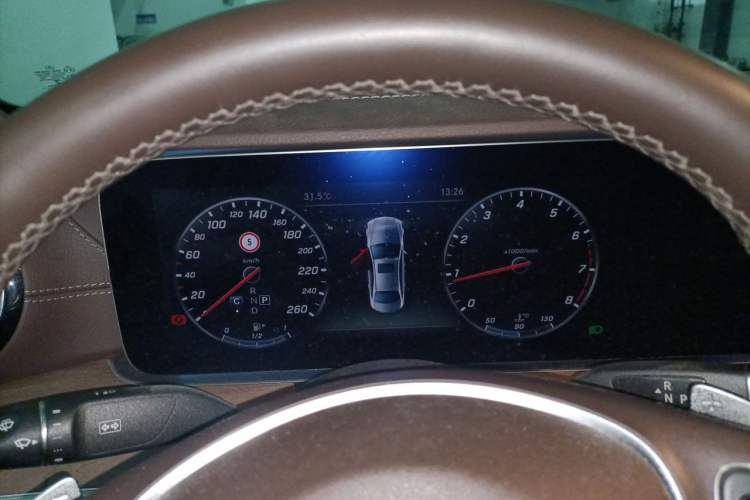 Used Mercedes-Benz E-Class 2016 E 200 L Instrument Cluster