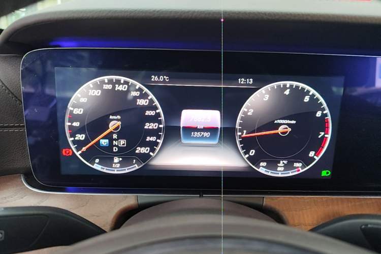 Used Mercedes-Benz E-Class 2016 E 200 L Instrument Cluster