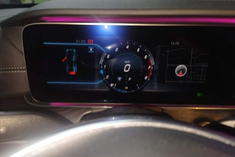 Used Mercedes-Benz E-Class 2016 E 300 L Sporty and Stylish Model Instrument Cluster