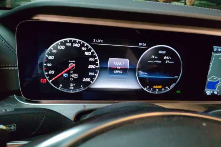 Used Mercedes-Benz E-Class 2016 E 300 L Sport Luxury Model Instrument Cluster