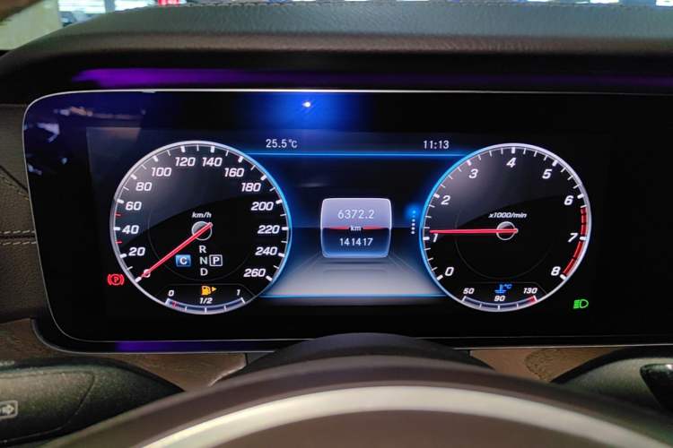 Used Mercedes-Benz E-Class 2016 E 200 L Instrument Cluster