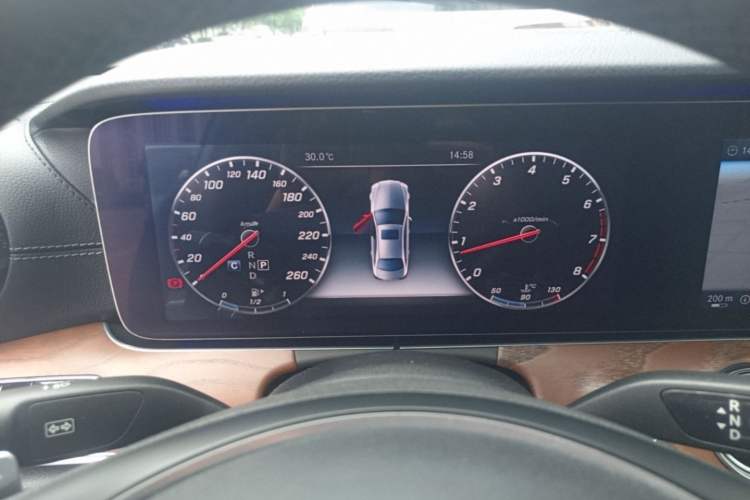 Used Mercedes-Benz E-Class 2016 E 200 L Instrument Cluster