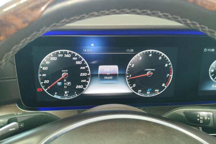 Used Mercedes-Benz E-Class 2016 E 300 L Luxury Model Instrument Cluster
