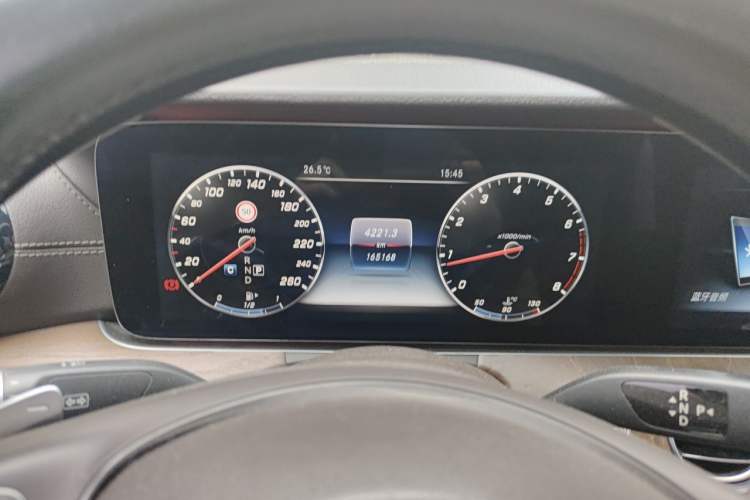 Used Mercedes-Benz E-Class 2016 E 200 L Instrument Cluster