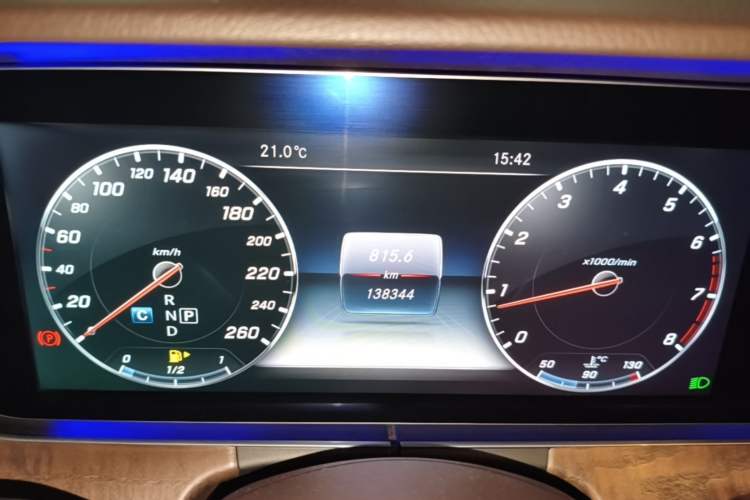 Used Mercedes-Benz E-Class 2016 E 300 L Stylish Model Instrument Cluster