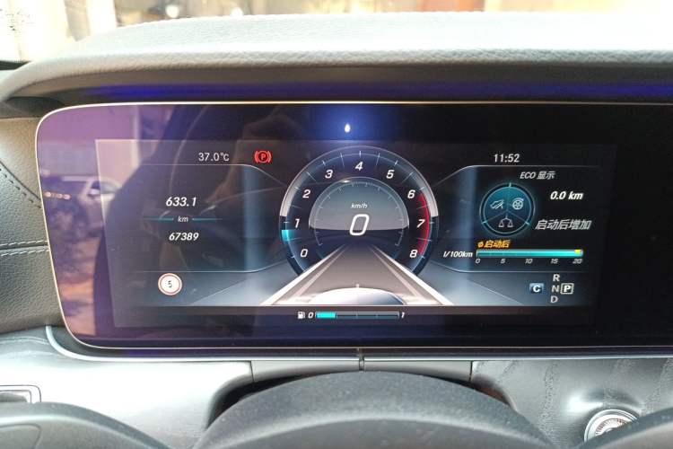 Used Mercedes-Benz E-Class 2016 E 300 L Sporty and Stylish Model Instrument Cluster