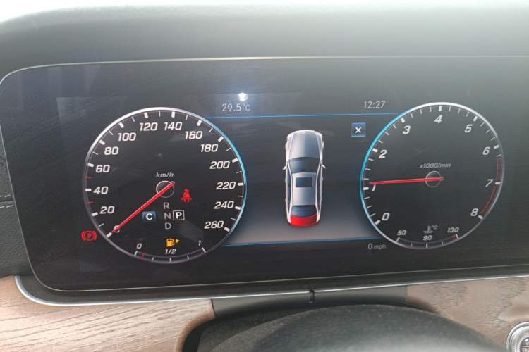 Used Mercedes-Benz E-Class 2016 E 200 L Instrument Cluster