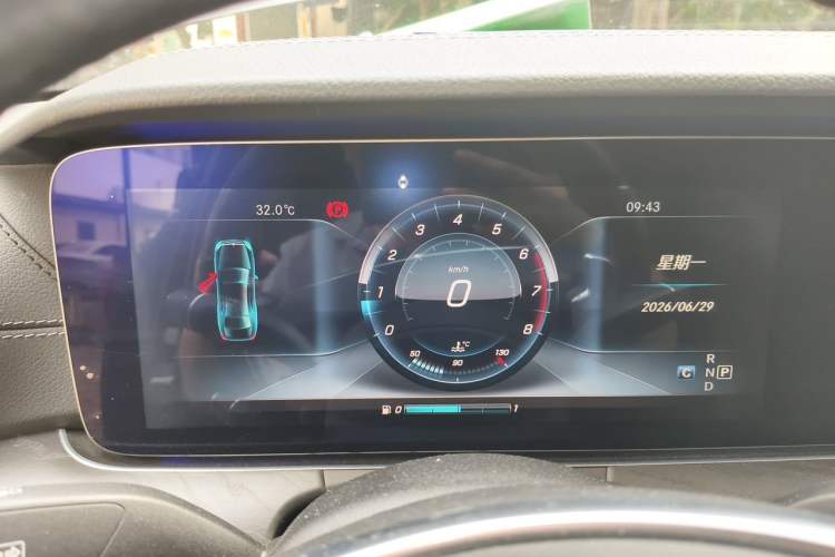 Used Mercedes-Benz E-Class 2016 E 300 L Sport Luxury Model Instrument Cluster