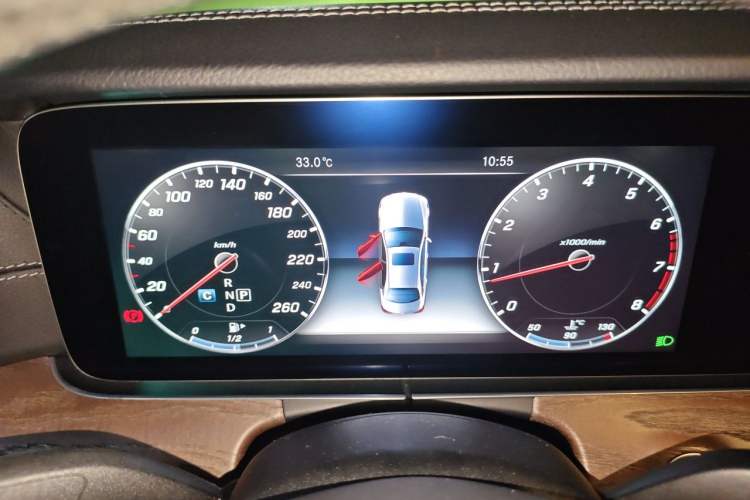 Used Mercedes-Benz E-Class 2016 E 300 L Stylish Model Instrument Cluster