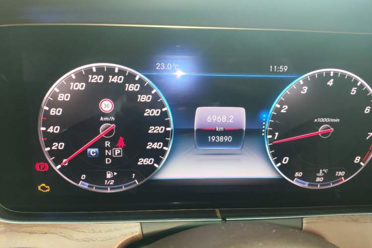 Used Mercedes-Benz E-Class 2016 E 300 L Stylish Model Instrument Cluster
