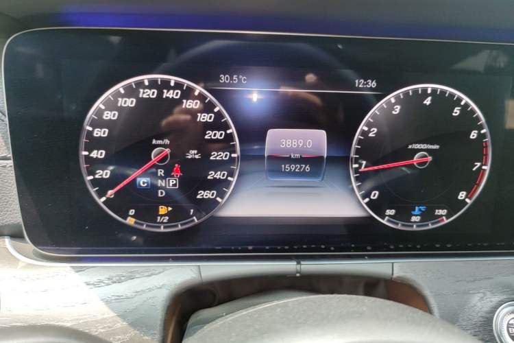 Used Mercedes-Benz E-Class 2016 E 300 L Sport Luxury Model Instrument Cluster