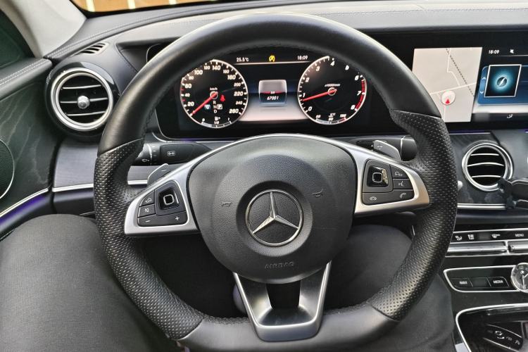 Used Mercedes-Benz E-Class 2016 E 300 L Sport Luxury Model Interior 2