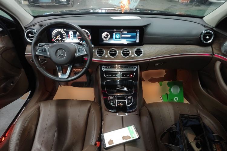Used Mercedes-Benz E-Class 2016 E 300 L Stylish Model Interior 2