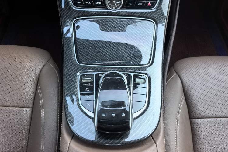 Used Mercedes-Benz E-Class 2016 E 300 L Sporty and Stylish Model Interior 2