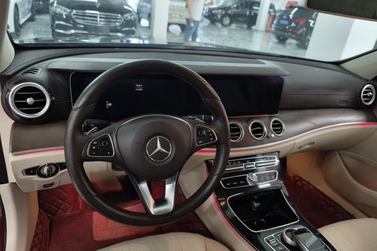 Used Mercedes-Benz E-Class 2016 E 300 L Stylish Model Interior 3