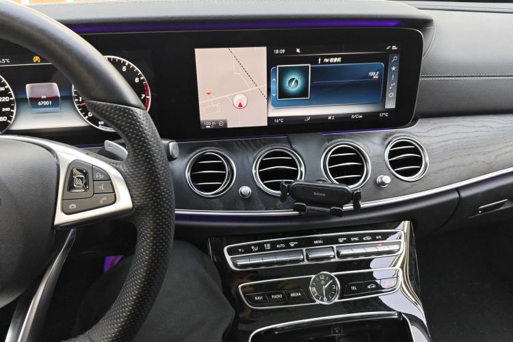 Used Mercedes-Benz E-Class 2016 E 300 L Sport Luxury Model Interior 3