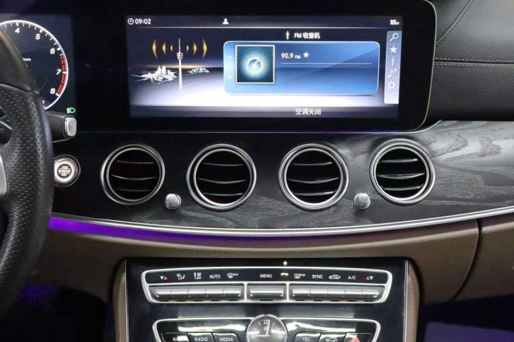 Used Mercedes-Benz E-Class 2016 E 200 L Sport Edition Interior 3