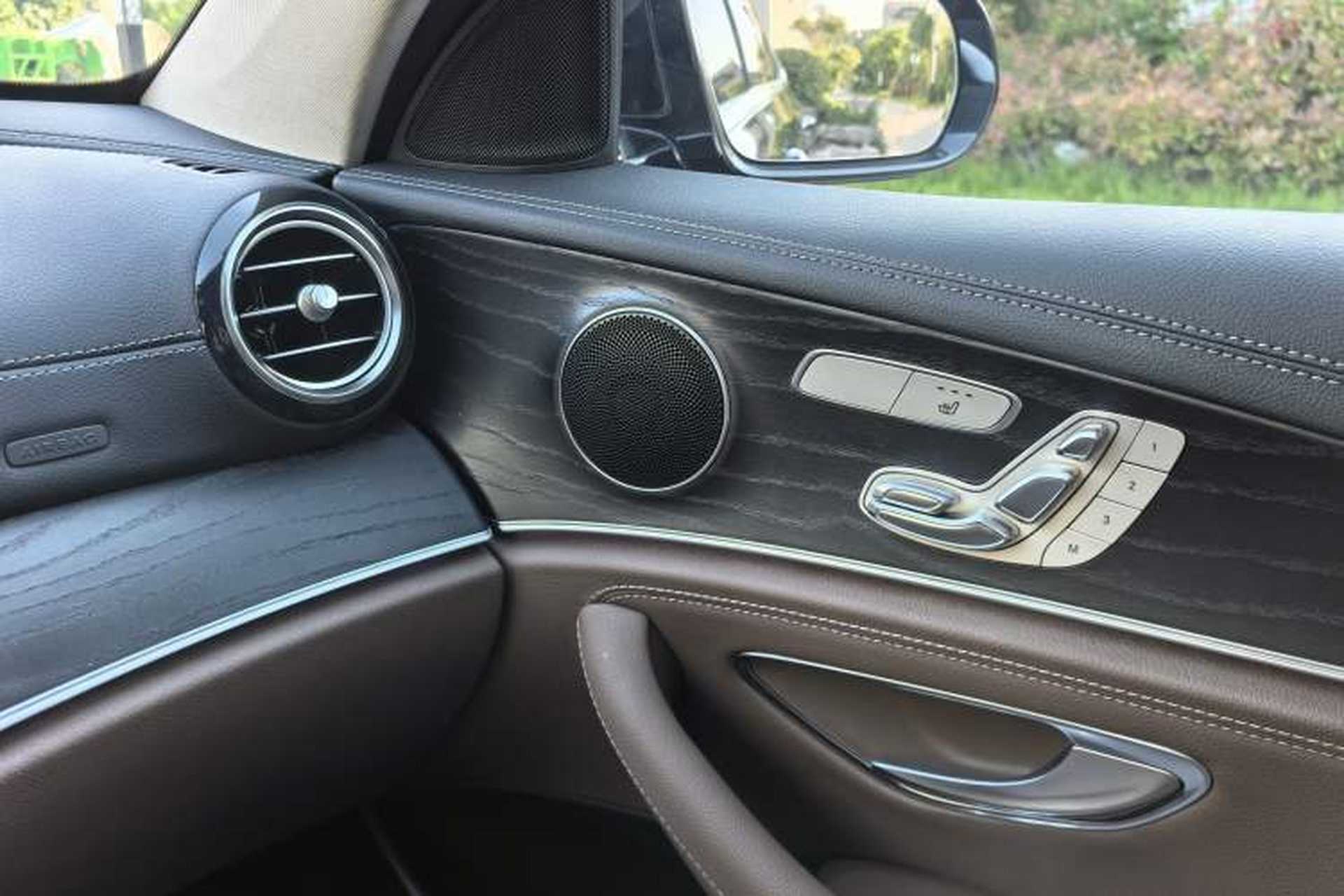 Used Mercedes-Benz E-Class 2016 E 300 L Sporty and Stylish Model Interior 3