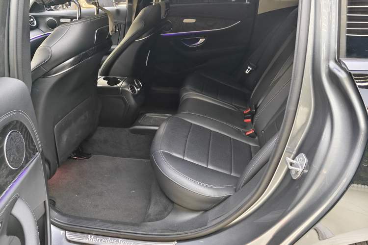 Used Mercedes-Benz E-Class 2016 E 300 L Sport Luxury Model Interior 7